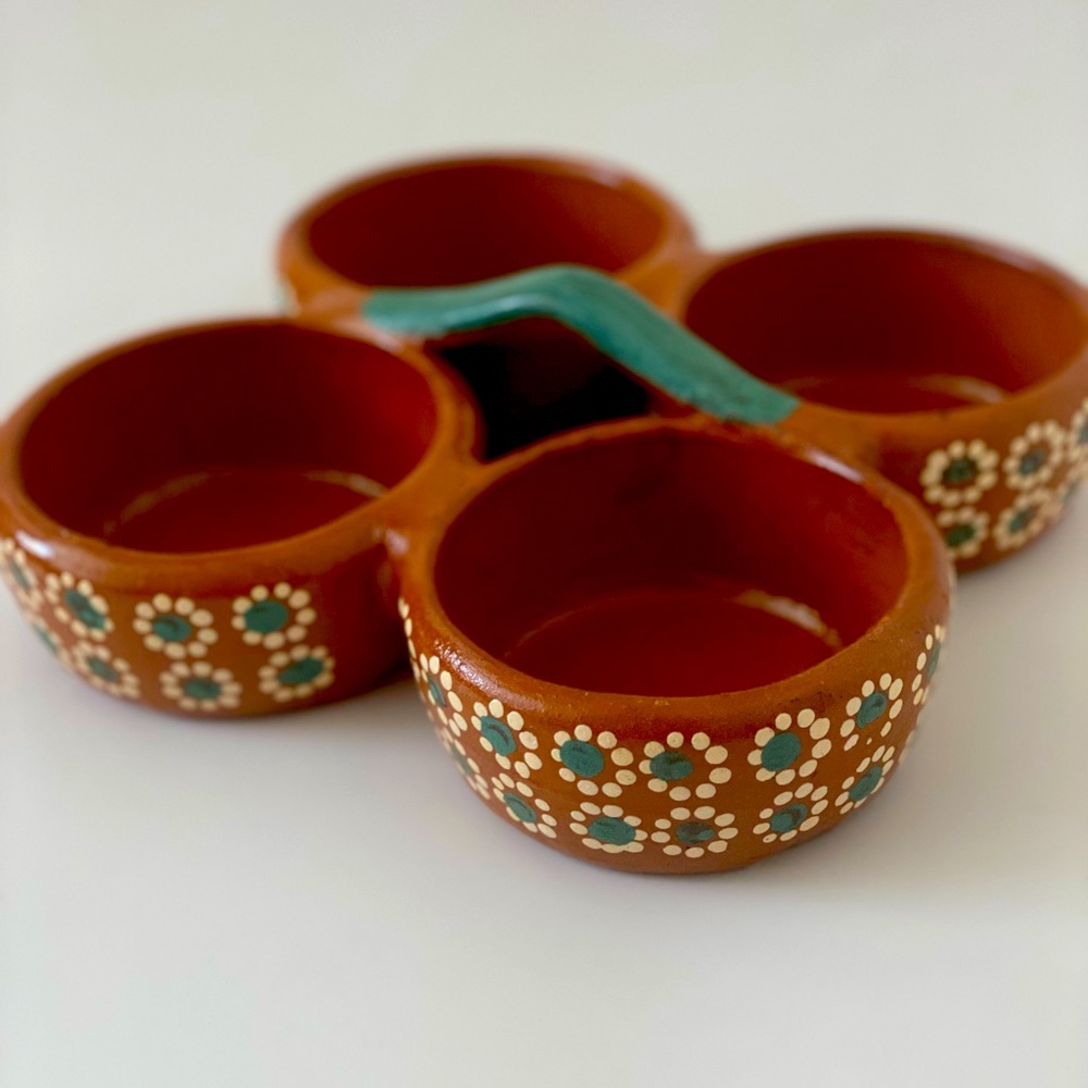Salsa holder